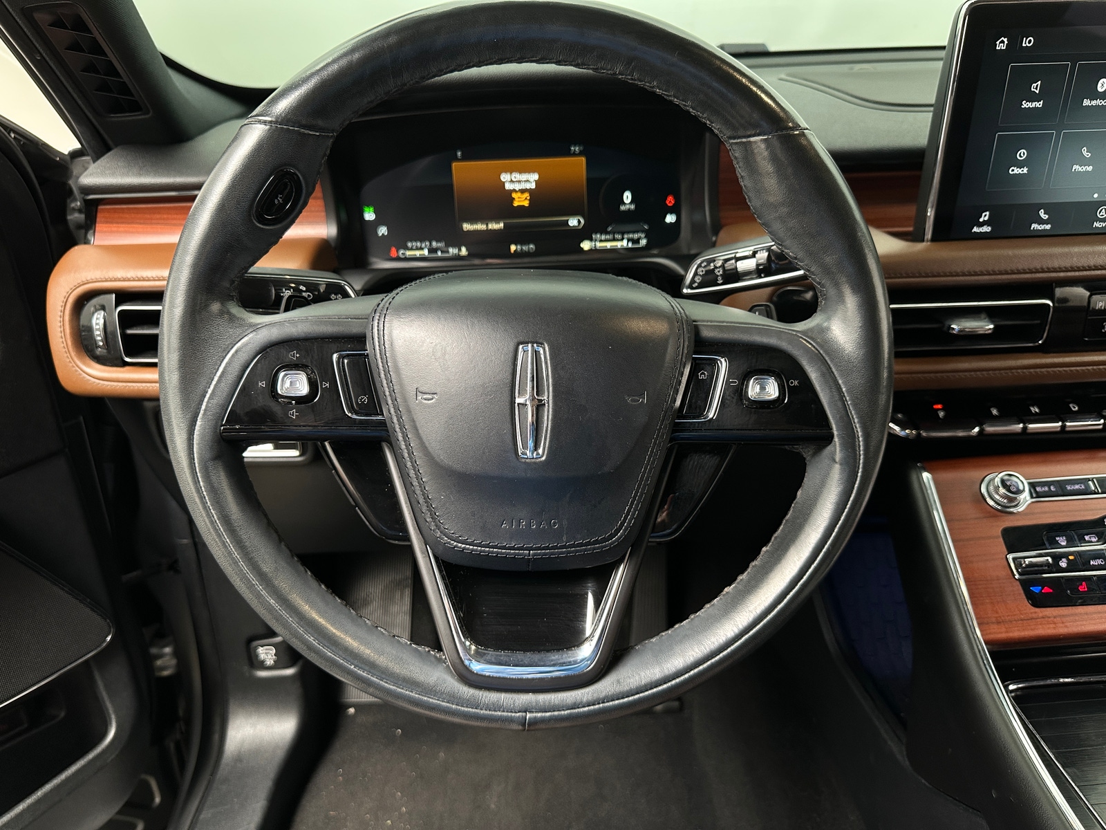 Thumbnail: 2022 Lincoln Aviator - 4