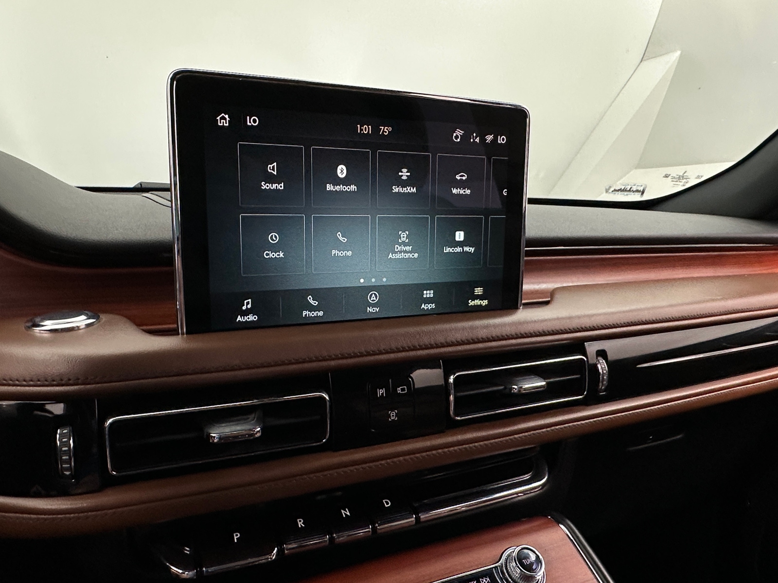 Thumbnail: 2022 Lincoln Aviator - 3