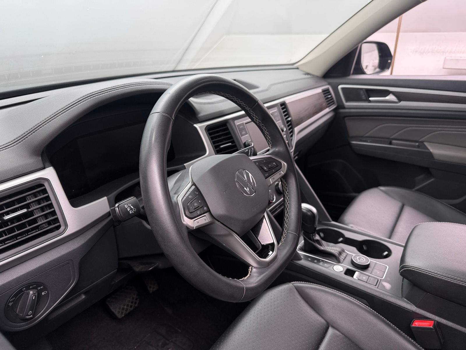 Thumbnail: 2022 Volkswagen Atlas - 4