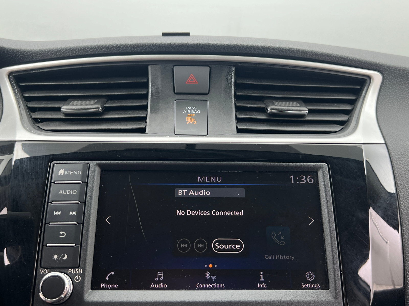 Thumbnail: 2019 Nissan Sentra - 4