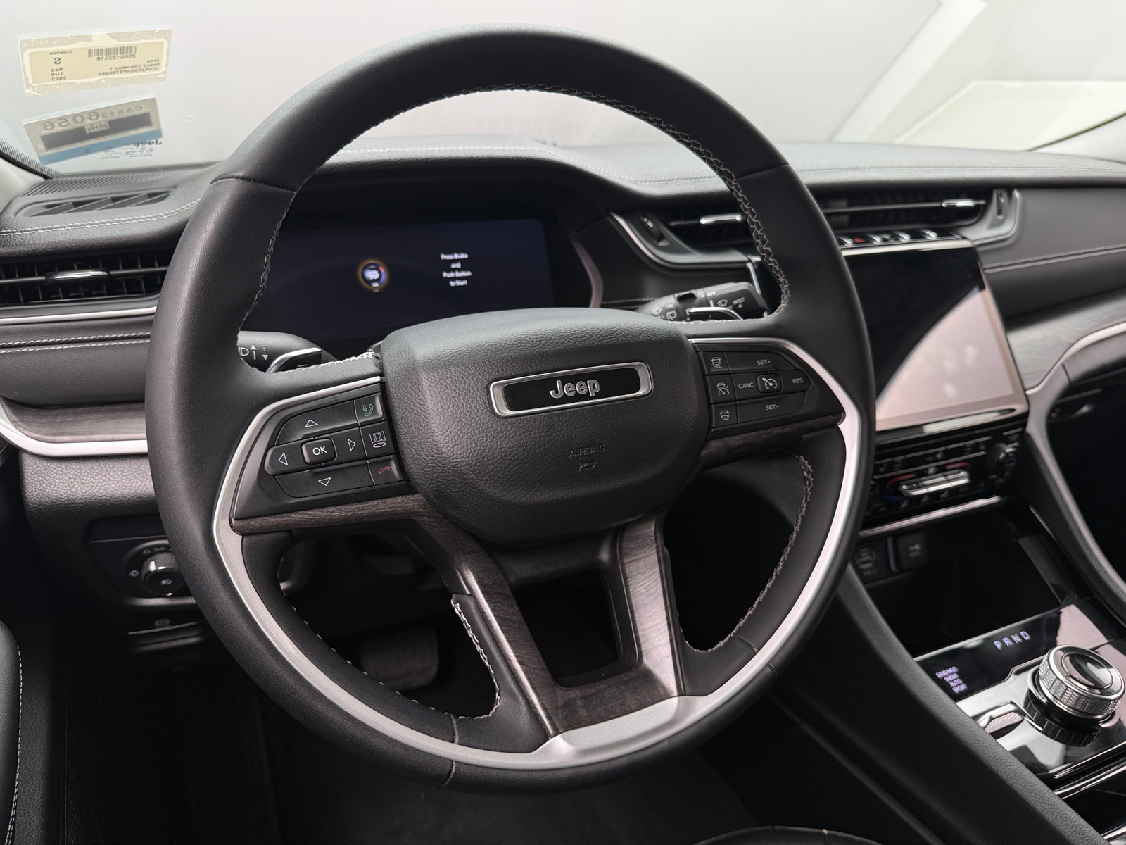 Thumbnail: 2023 Jeep Grand Cherokee L - 4