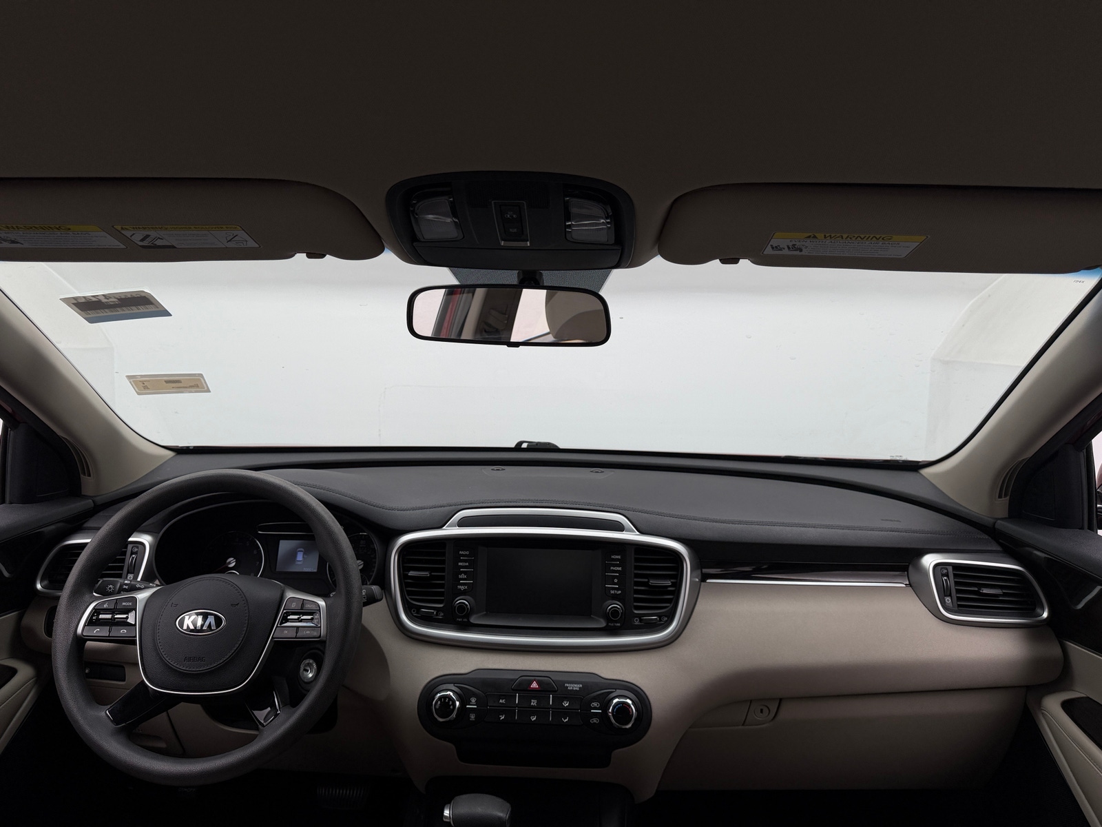 Thumbnail: 2019 Kia Sorento - 3