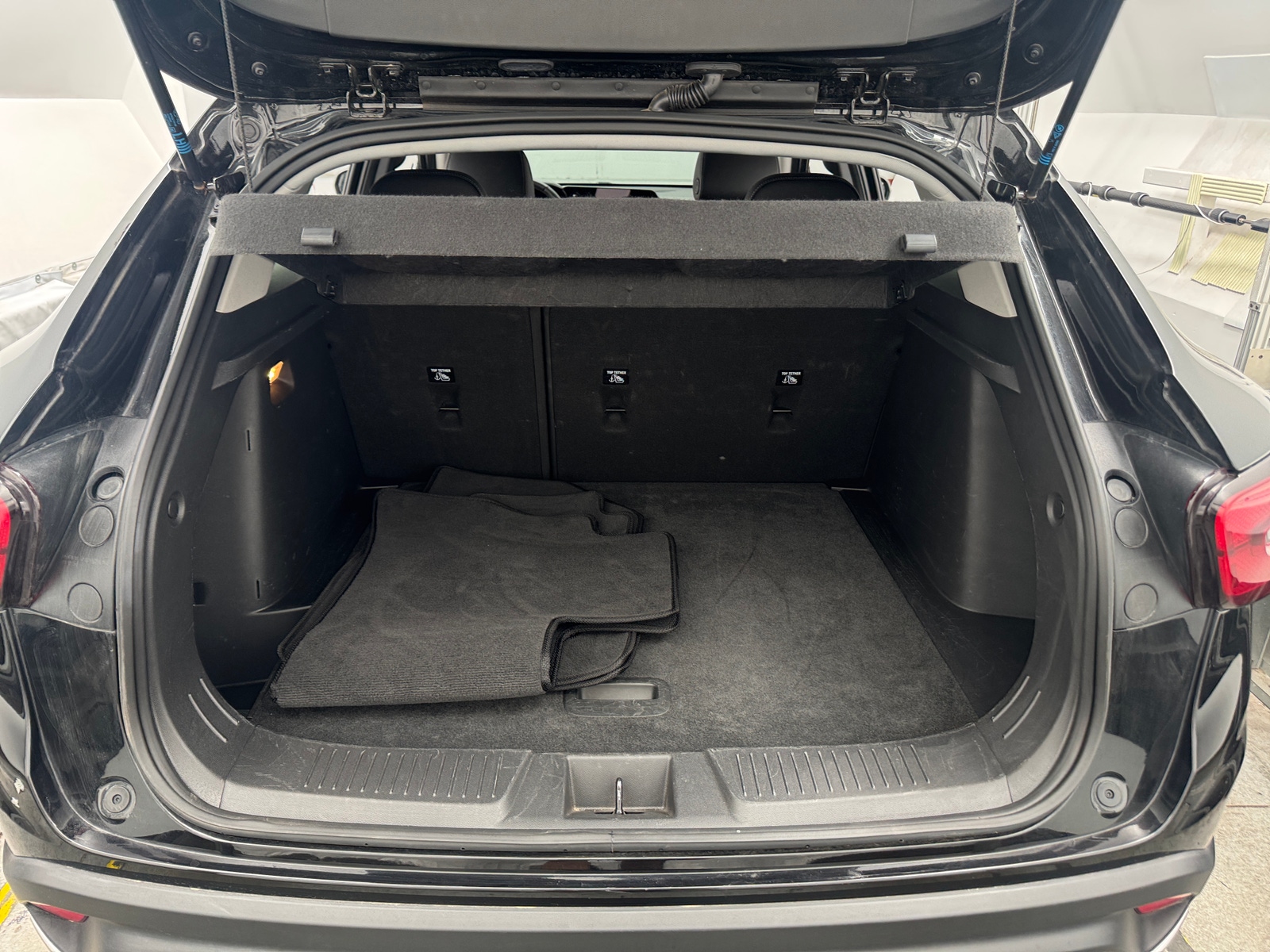 Thumbnail: 2025 Chevrolet Trax - 6
