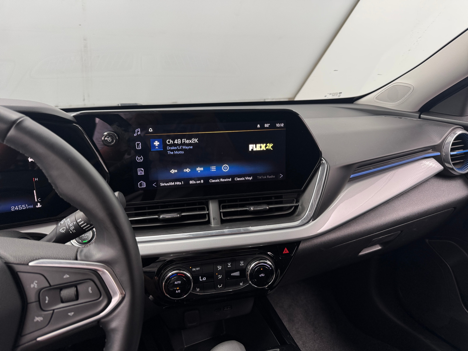 Thumbnail: 2025 Chevrolet Trax - 3