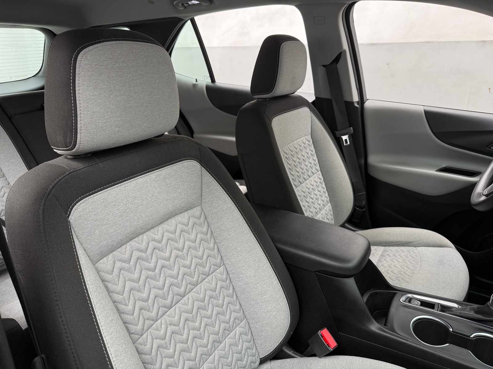 Thumbnail: 2022 Chevrolet Equinox - 2