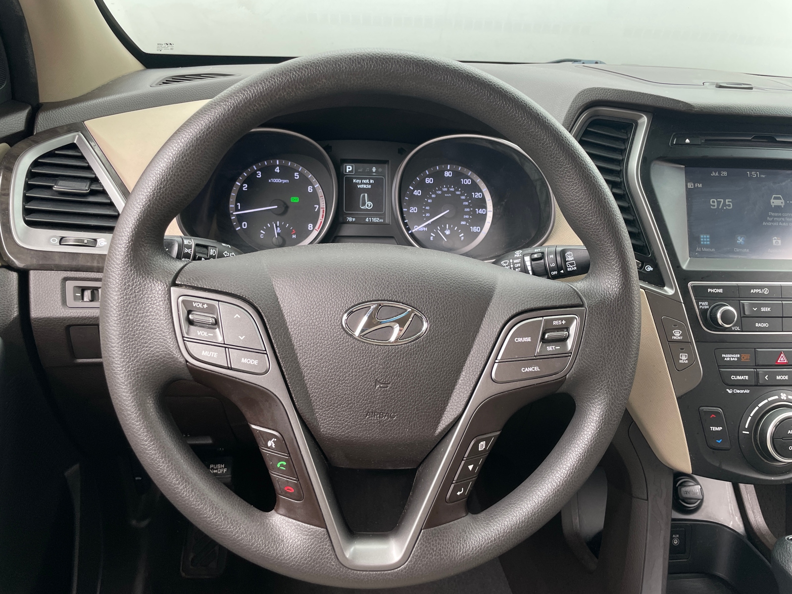 Thumbnail: 2018 Hyundai Santa Fe - 5