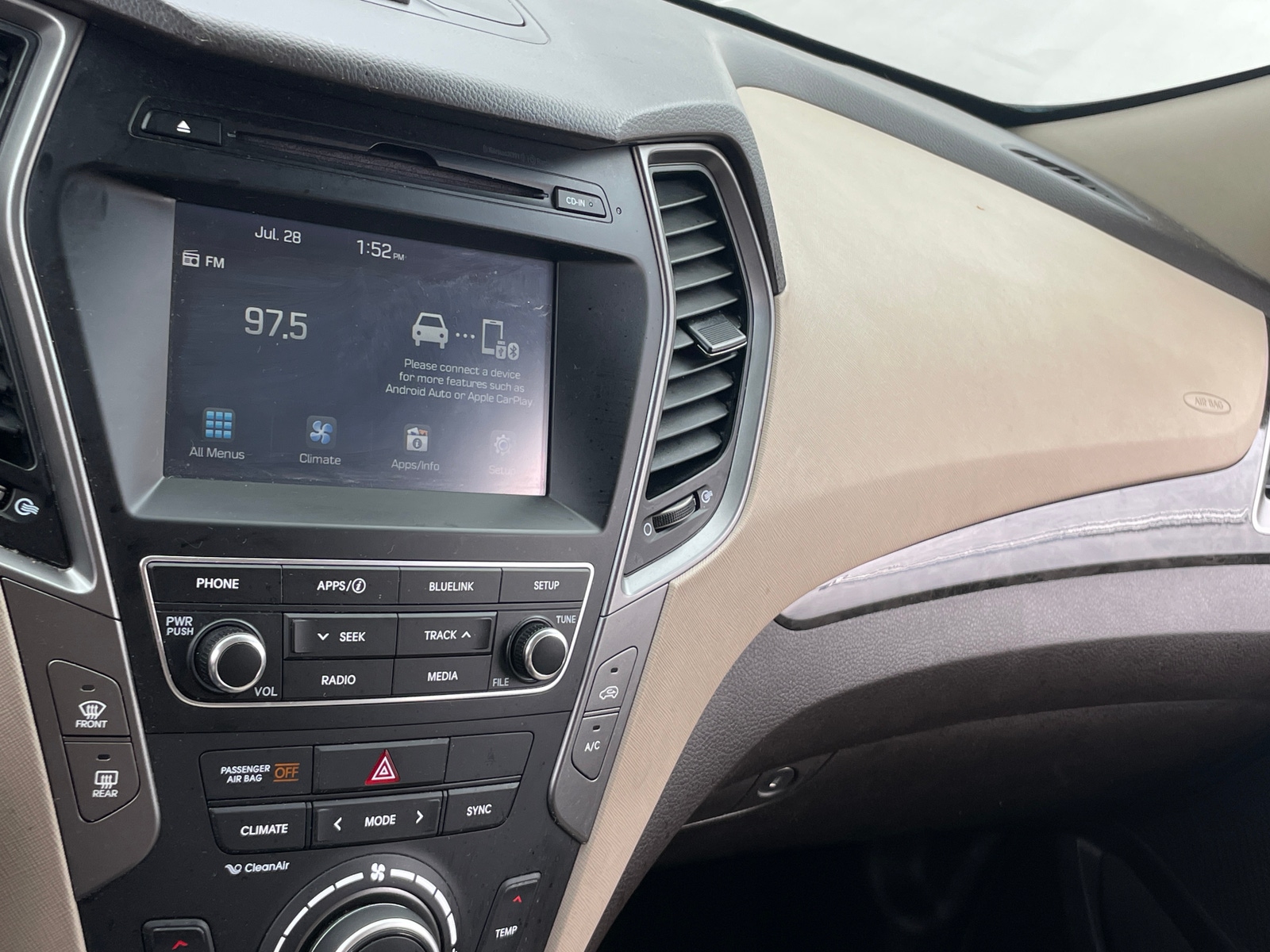 Thumbnail: 2018 Hyundai Santa Fe - 4