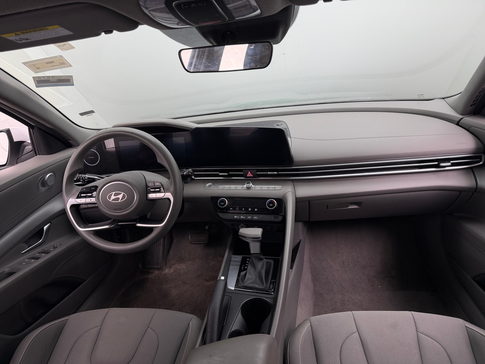 Thumbnail: 2024 Hyundai Elantra - 3