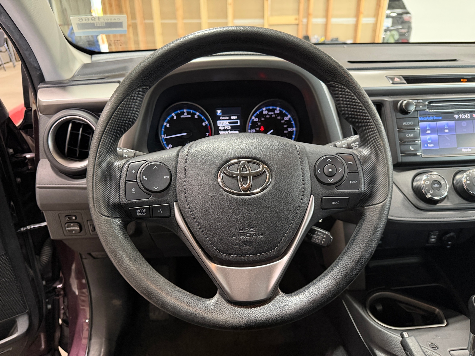 Thumbnail: 2017 Toyota RAV4 - 5