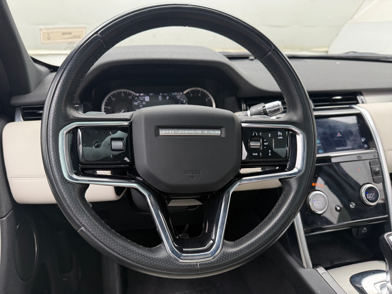 Thumbnail: 2021 Land Rover Discovery Sport - 4