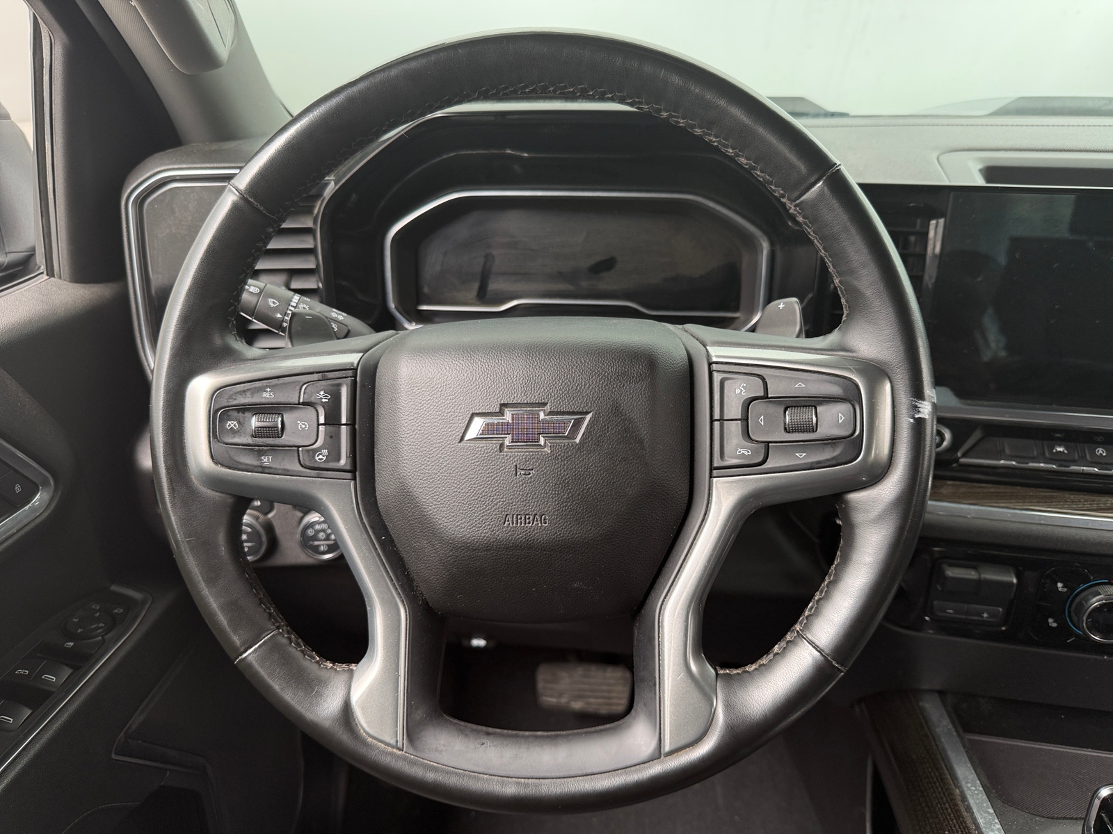 Thumbnail: 2023 Chevrolet Silverado 1500 - 5
