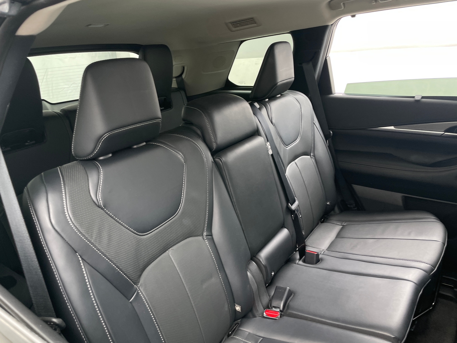 Thumbnail: 2023 INFINITI QX60 - 5