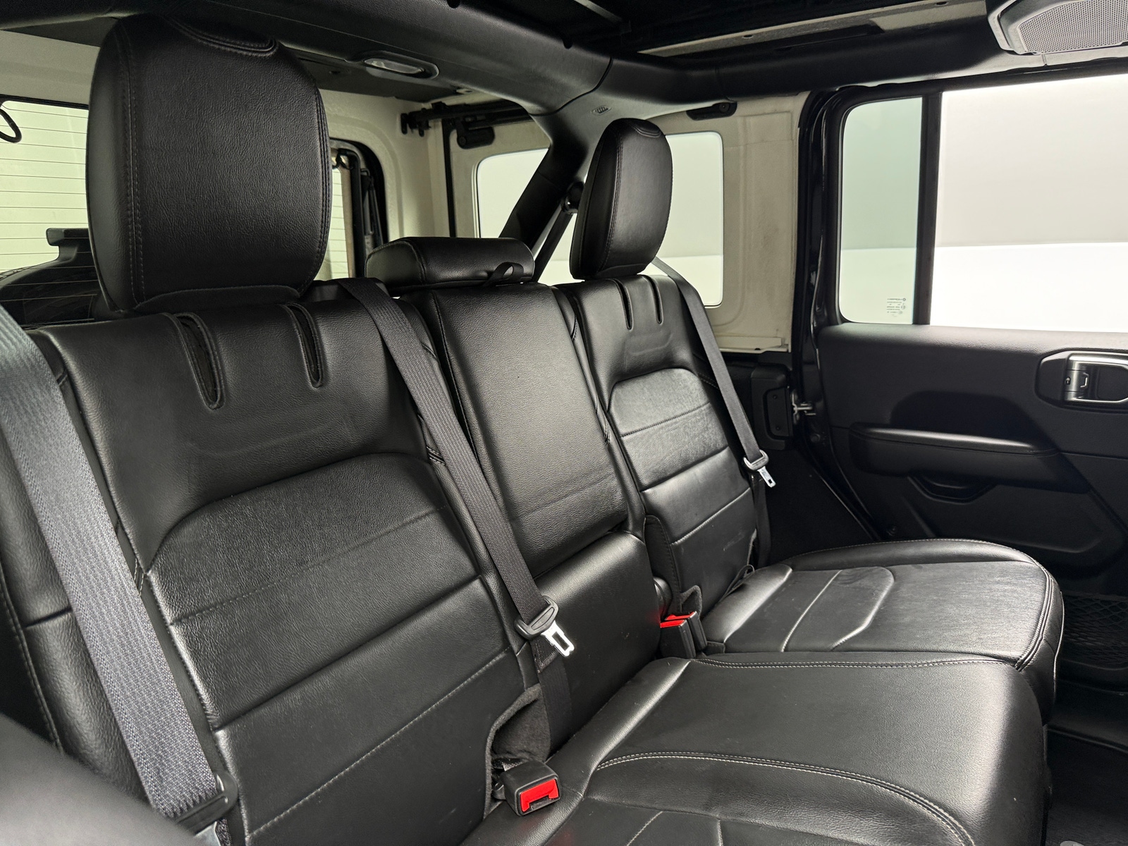 Thumbnail: 2022 Jeep Wrangler - 5