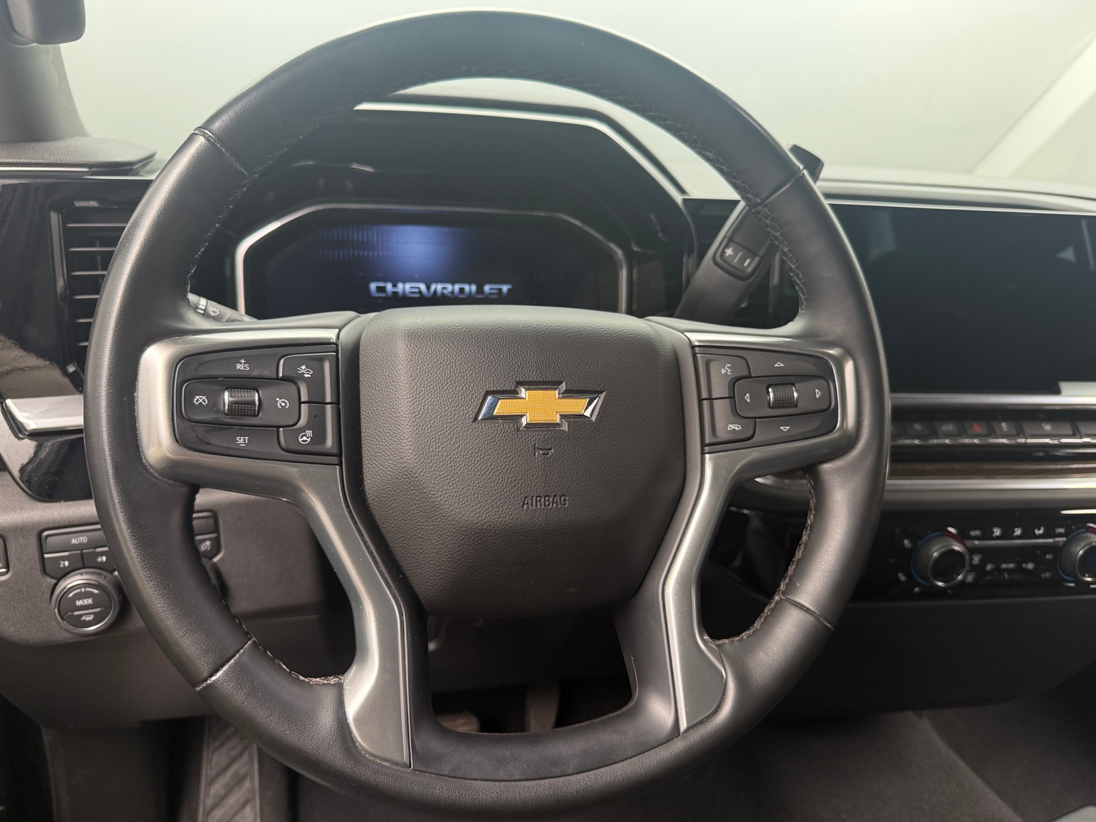 Thumbnail: 2023 Chevrolet Silverado 1500 - 5