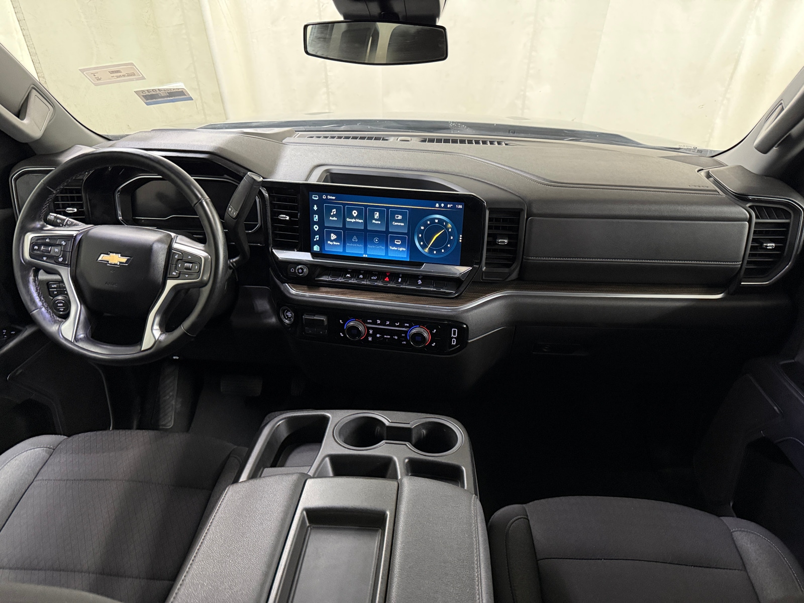 Thumbnail: 2025 Chevrolet Silverado 1500 - 3