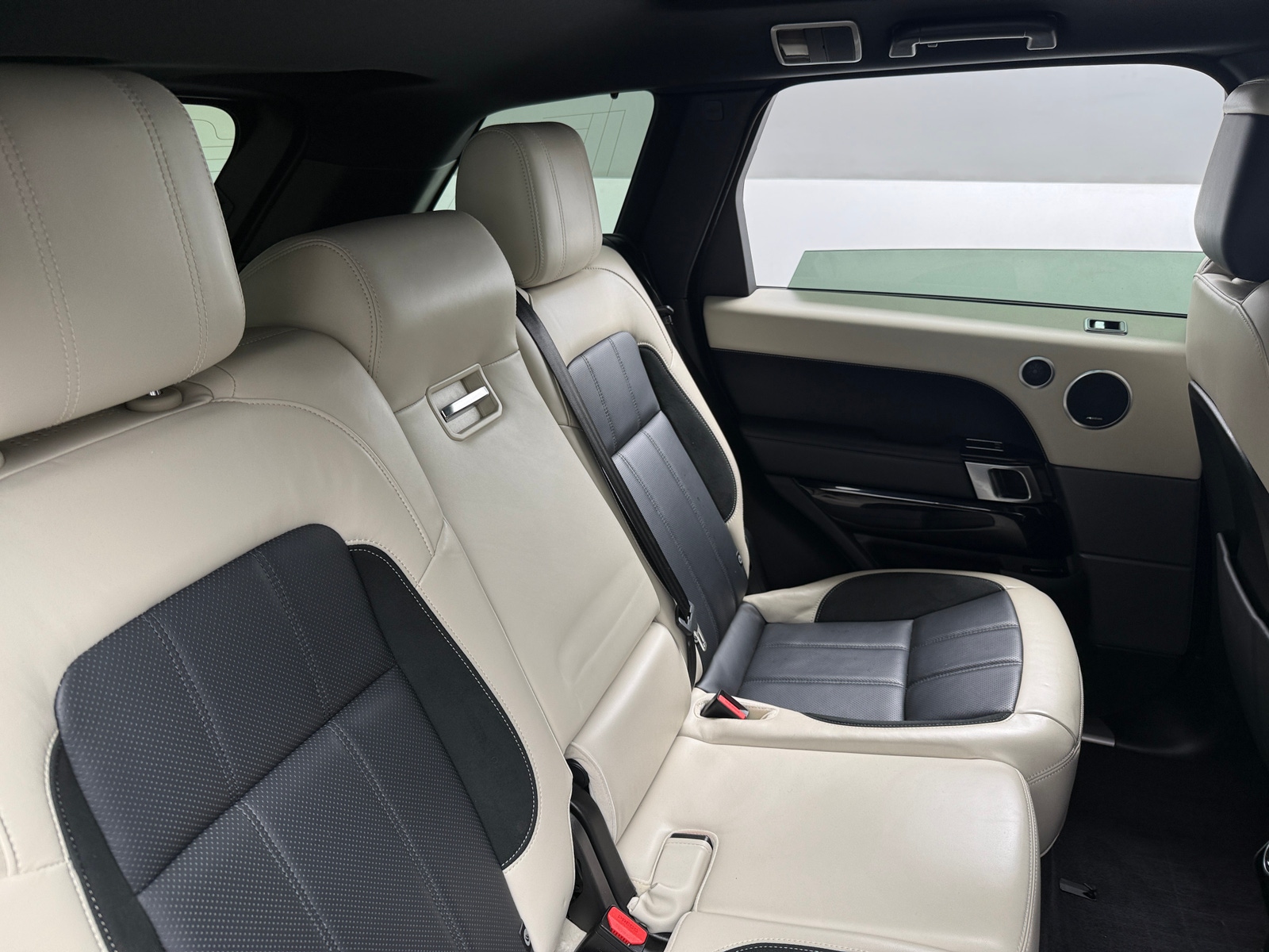 Thumbnail: 2020 Land Rover Range Rover Sport - 5