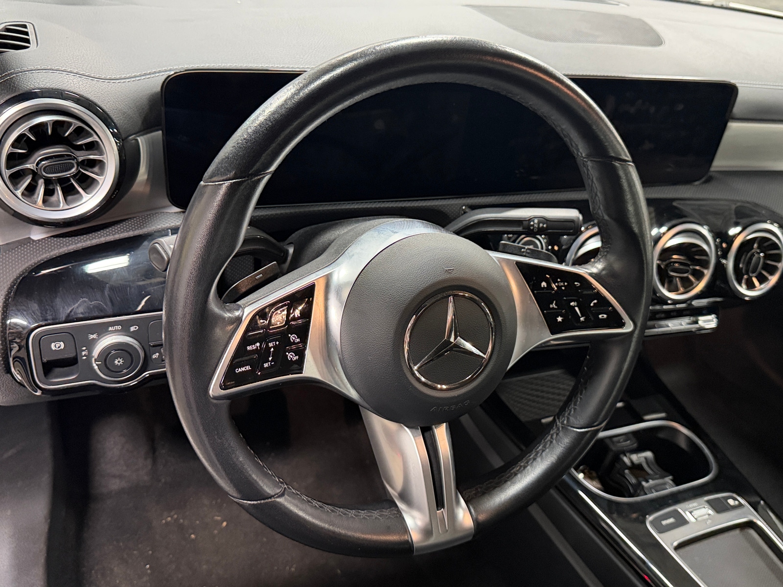 Thumbnail: 2025 Mercedes-Benz CLA - 4