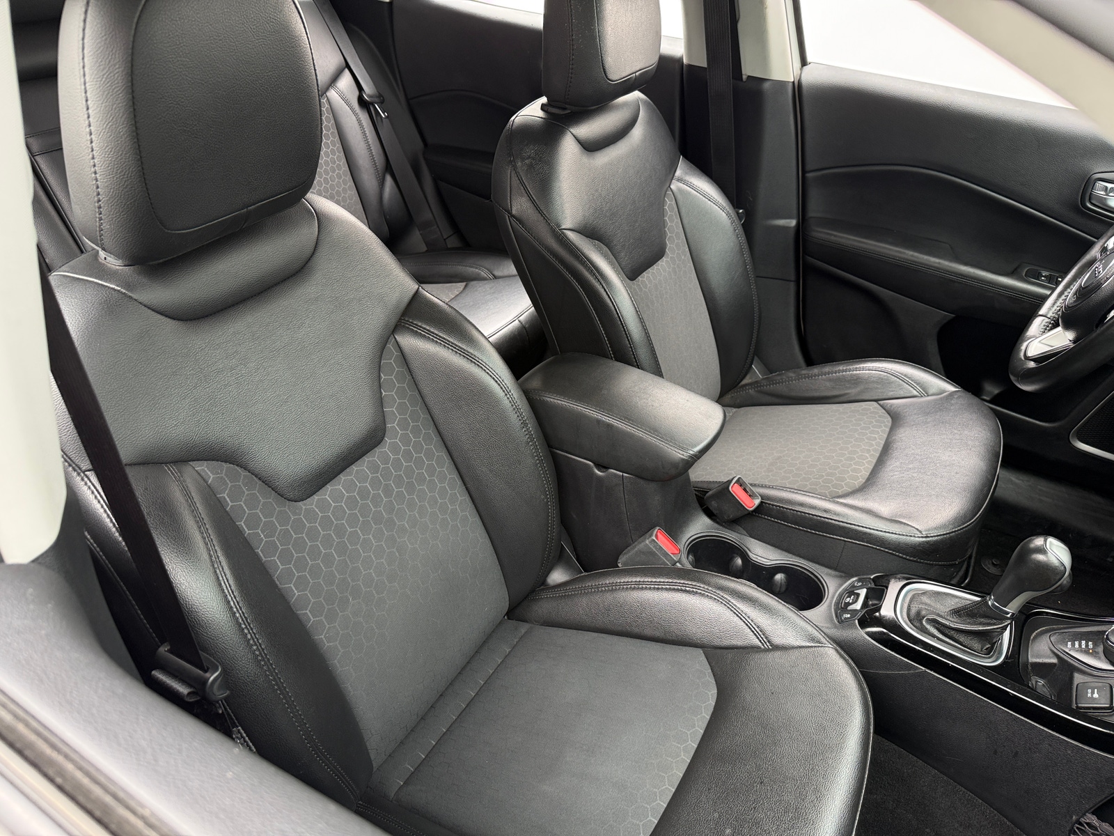 Thumbnail: 2019 Jeep Compass - 2