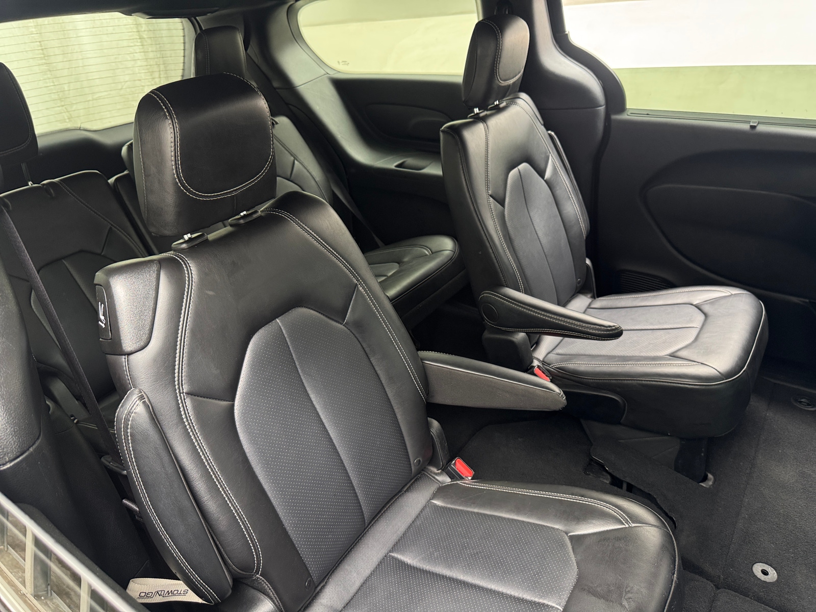 Thumbnail: 2025 Chrysler Pacifica - 5