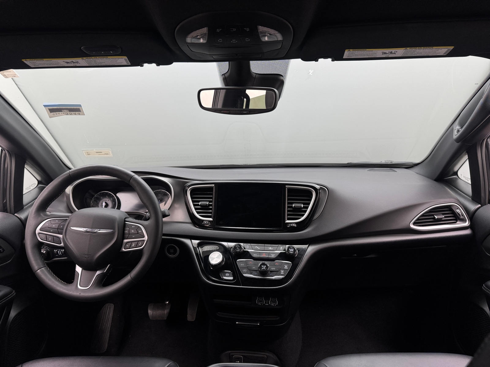 Thumbnail: 2025 Chrysler Pacifica - 2