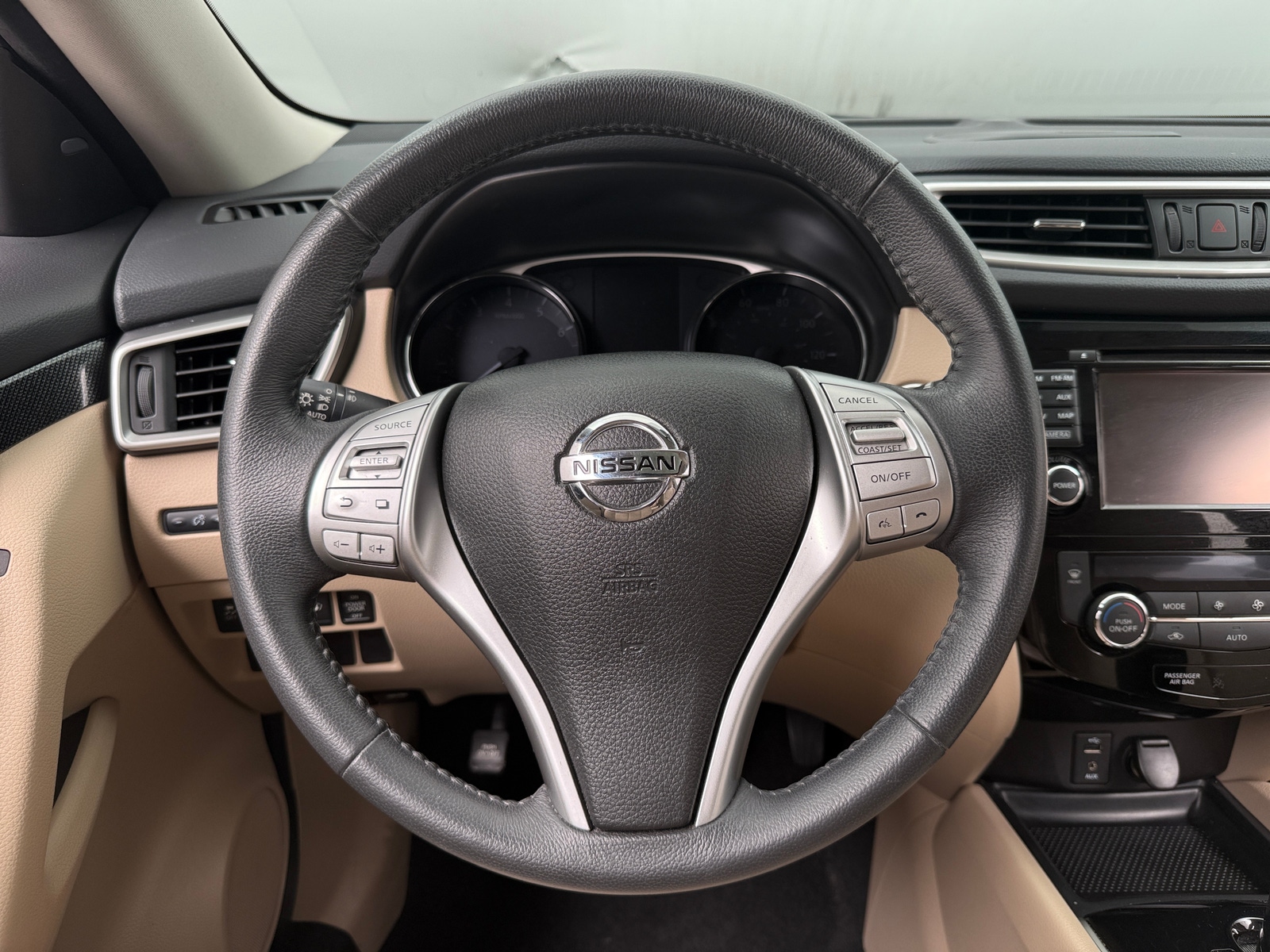 Thumbnail: 2016 Nissan Rogue - 4