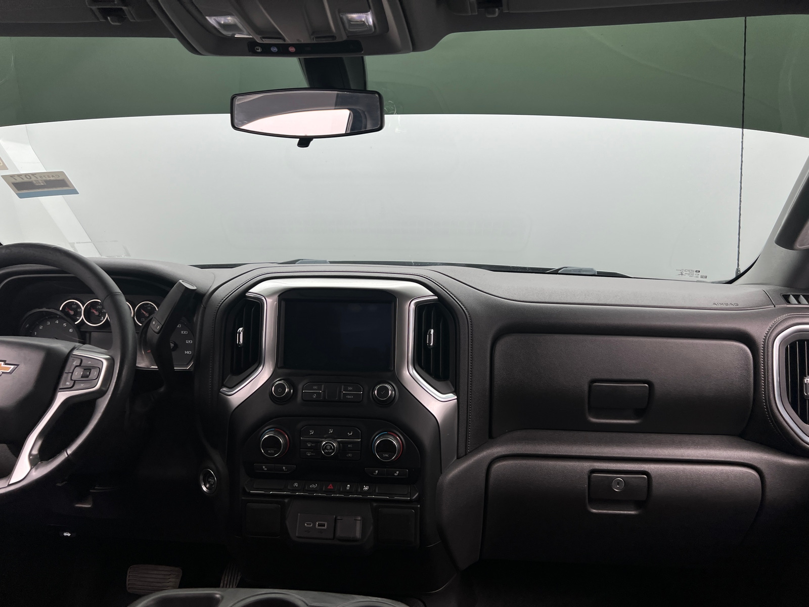 Thumbnail: 2020 Chevrolet Silverado 1500 - 3