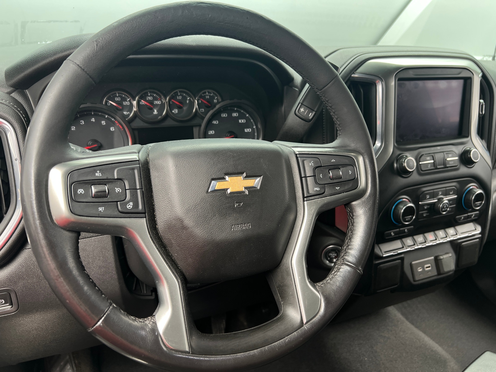 Thumbnail: 2020 Chevrolet Silverado 1500 - 5