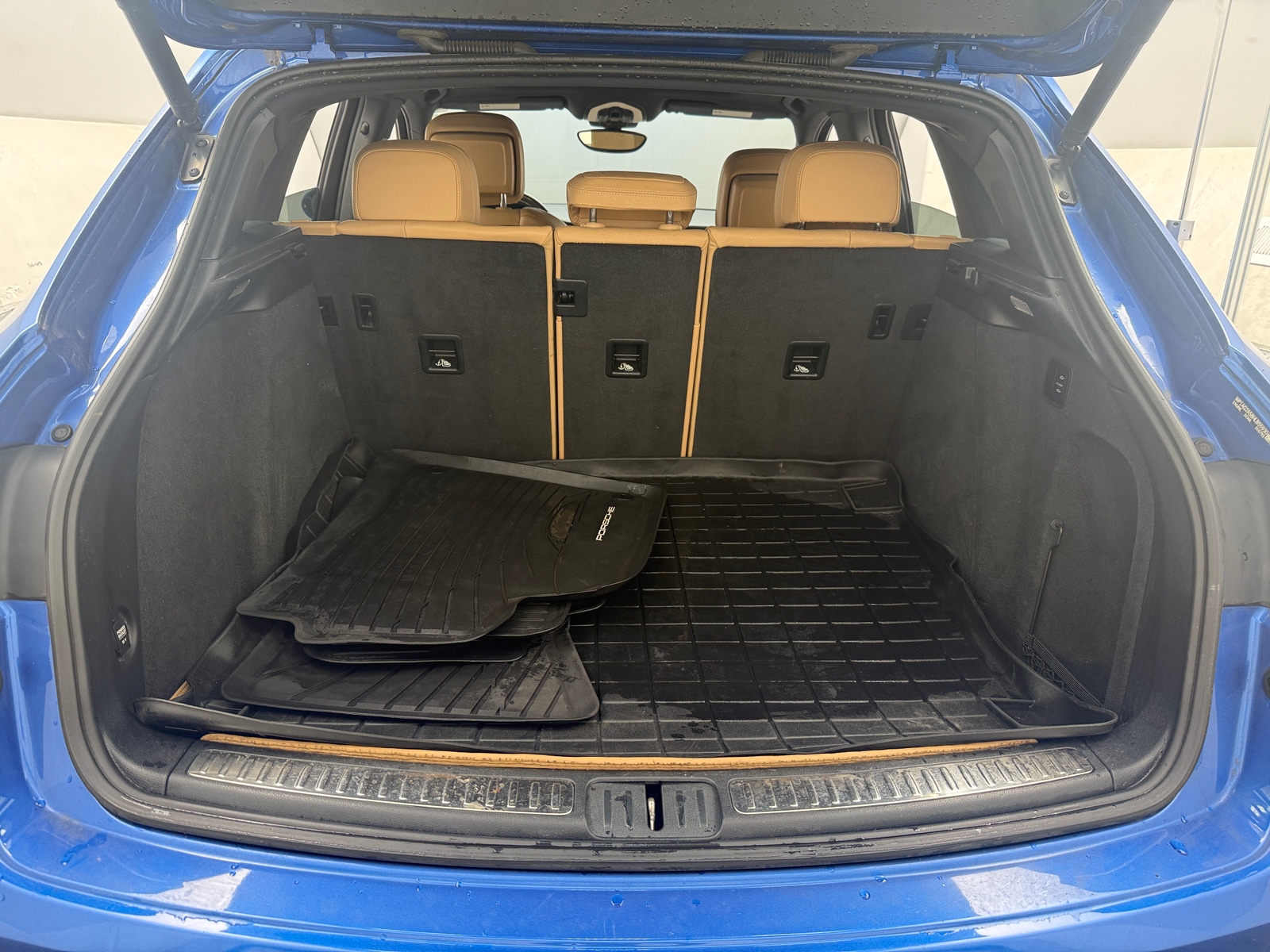 Thumbnail: 2017 Porsche Macan - 6