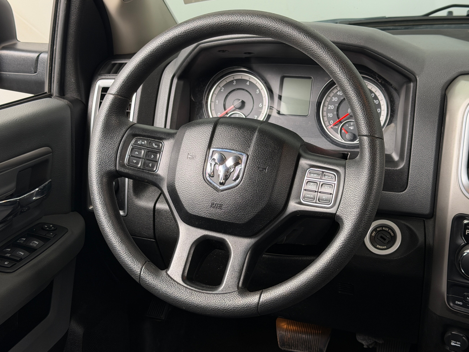 Thumbnail: 2019 RAM 1500 Classic - 5