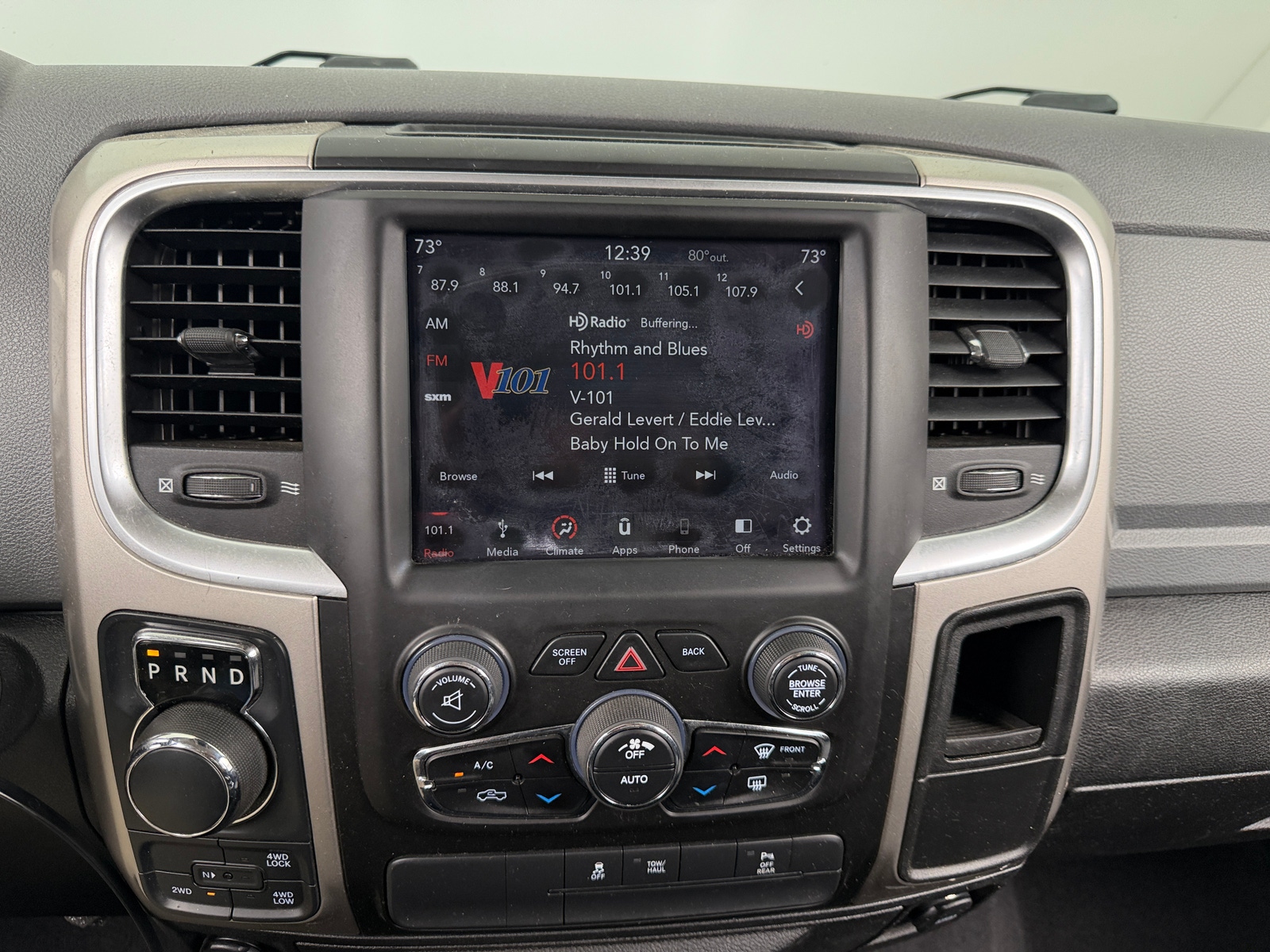 Thumbnail: 2019 RAM 1500 Classic - 4
