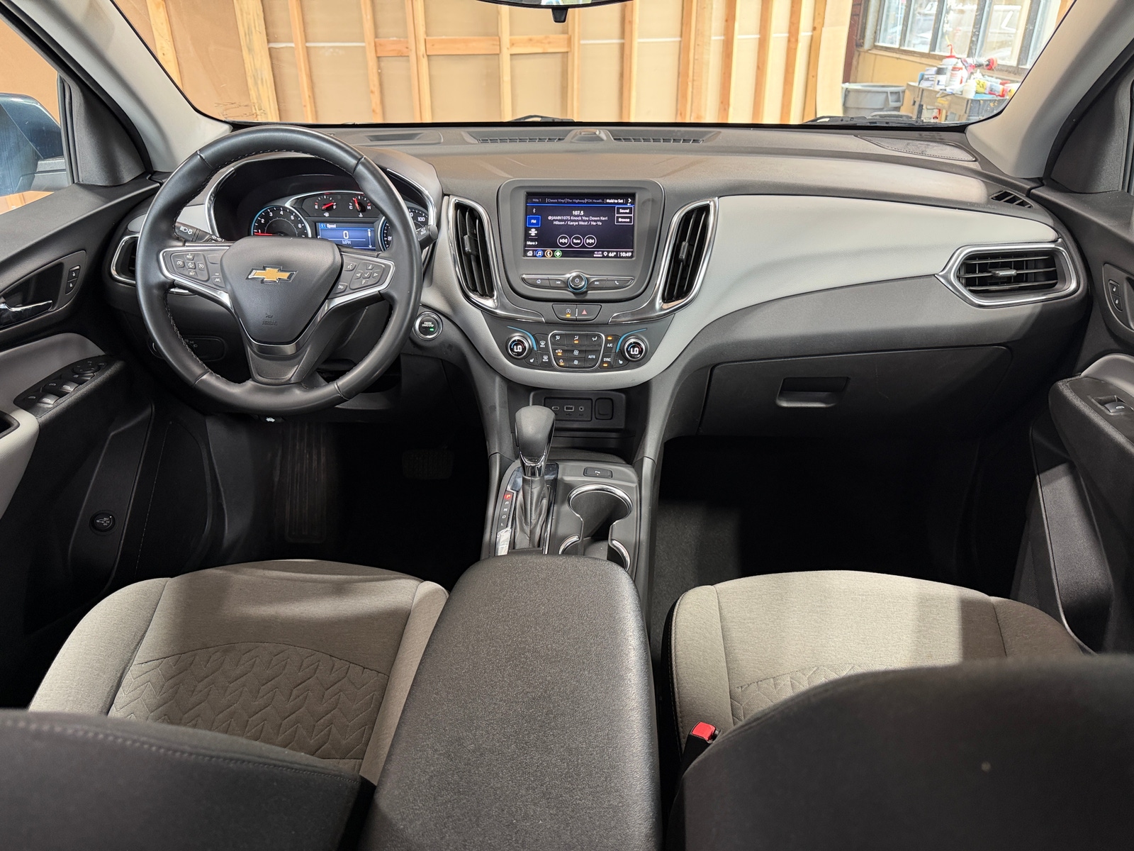 Thumbnail: 2024 Chevrolet Equinox - 3