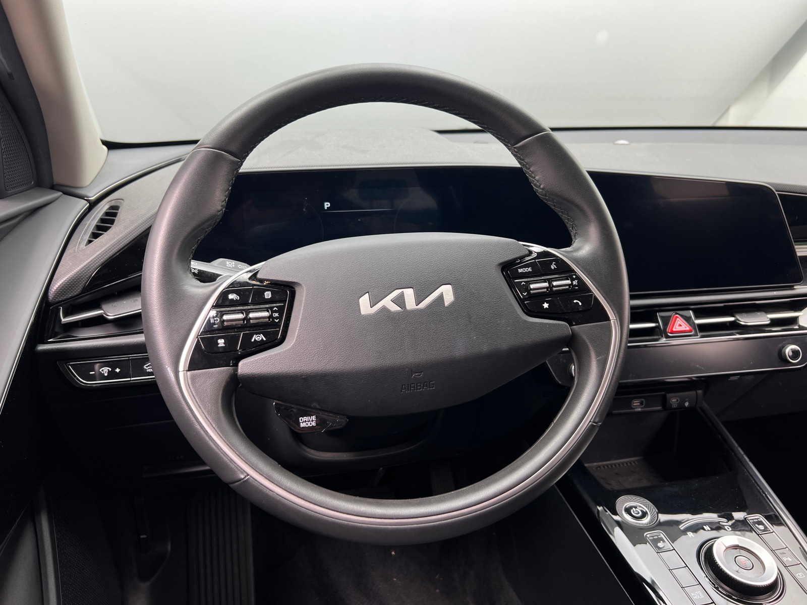 Thumbnail: 2024 Kia Niro - 4