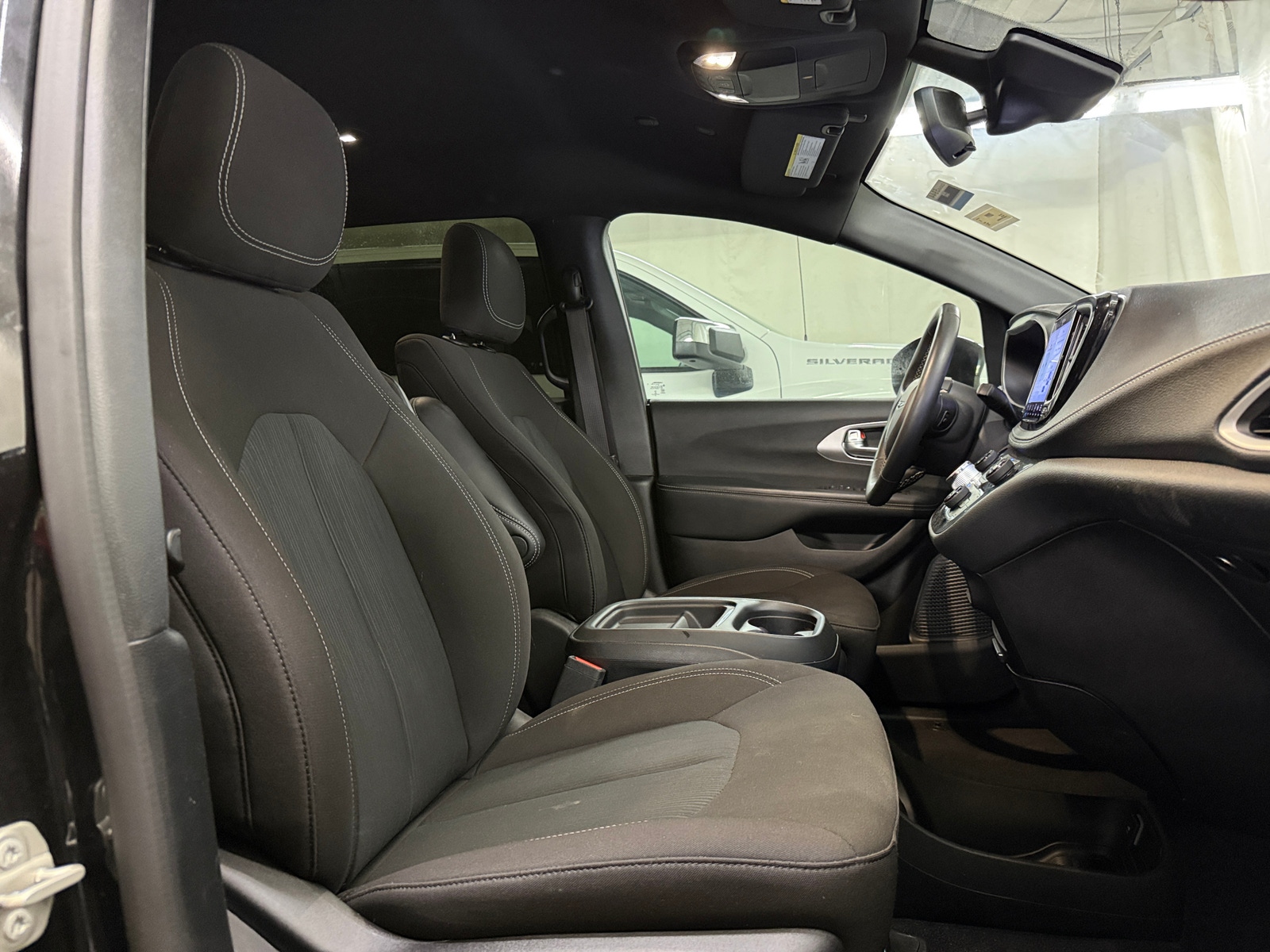Thumbnail: 2023 Chrysler Pacifica - 2