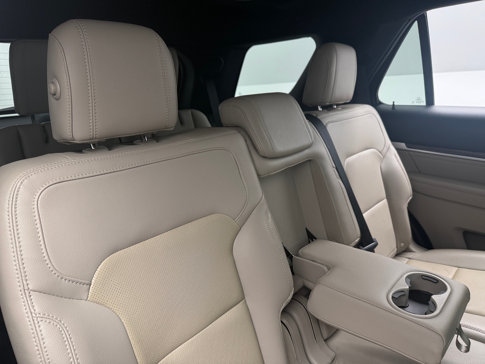 Thumbnail: 2018 Ford Explorer - 5