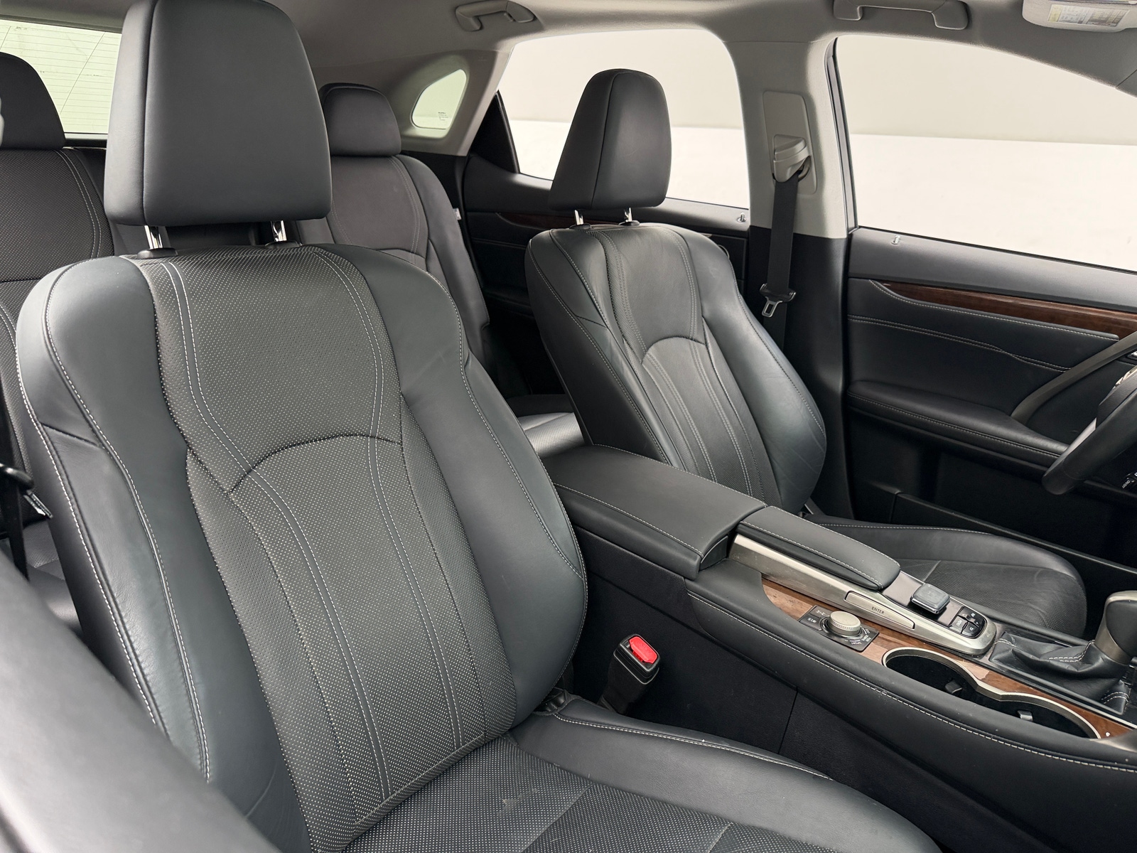 Thumbnail: 2017 Lexus RX - 2