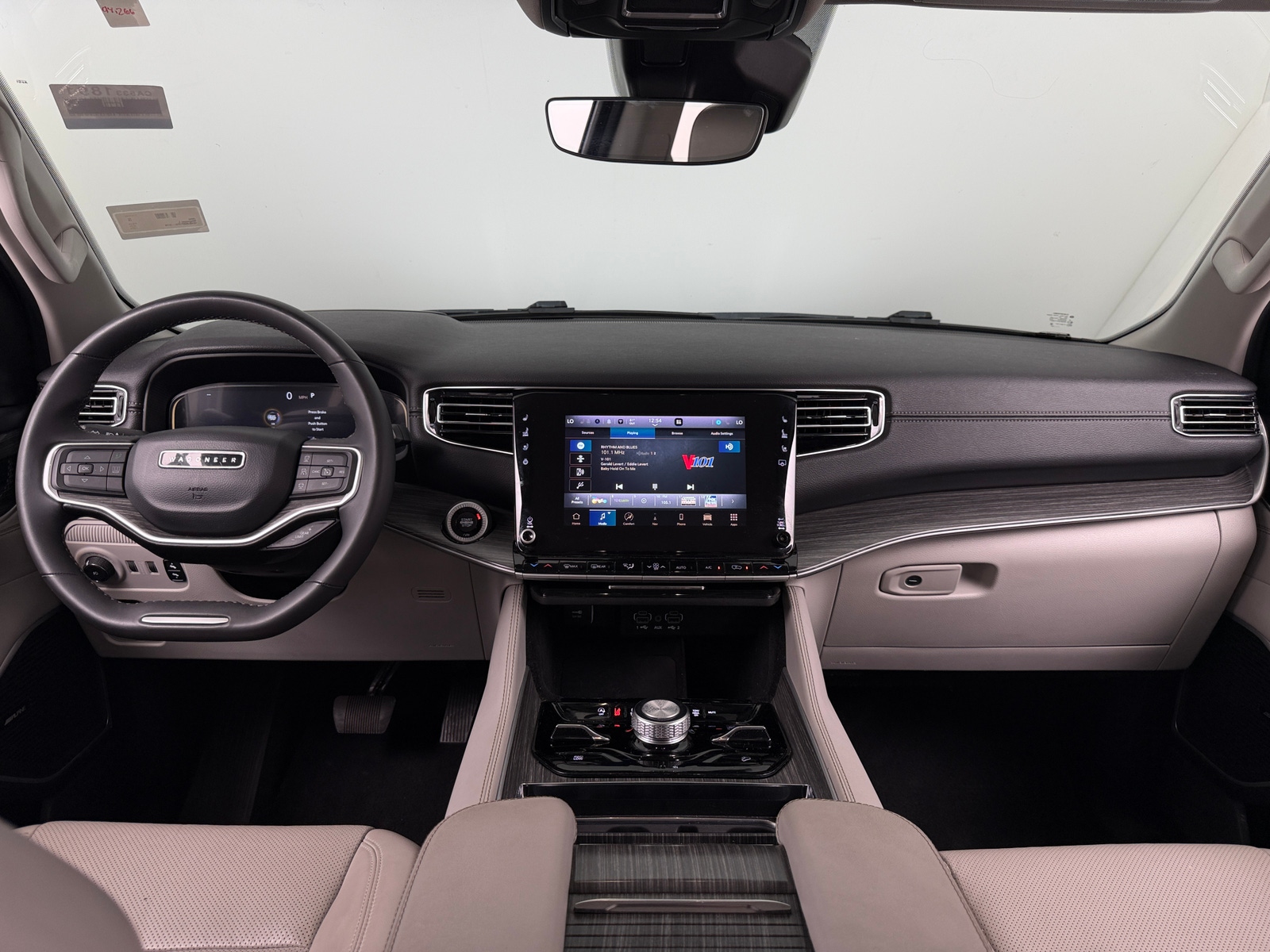Thumbnail: 2023 Jeep Wagoneer - 2
