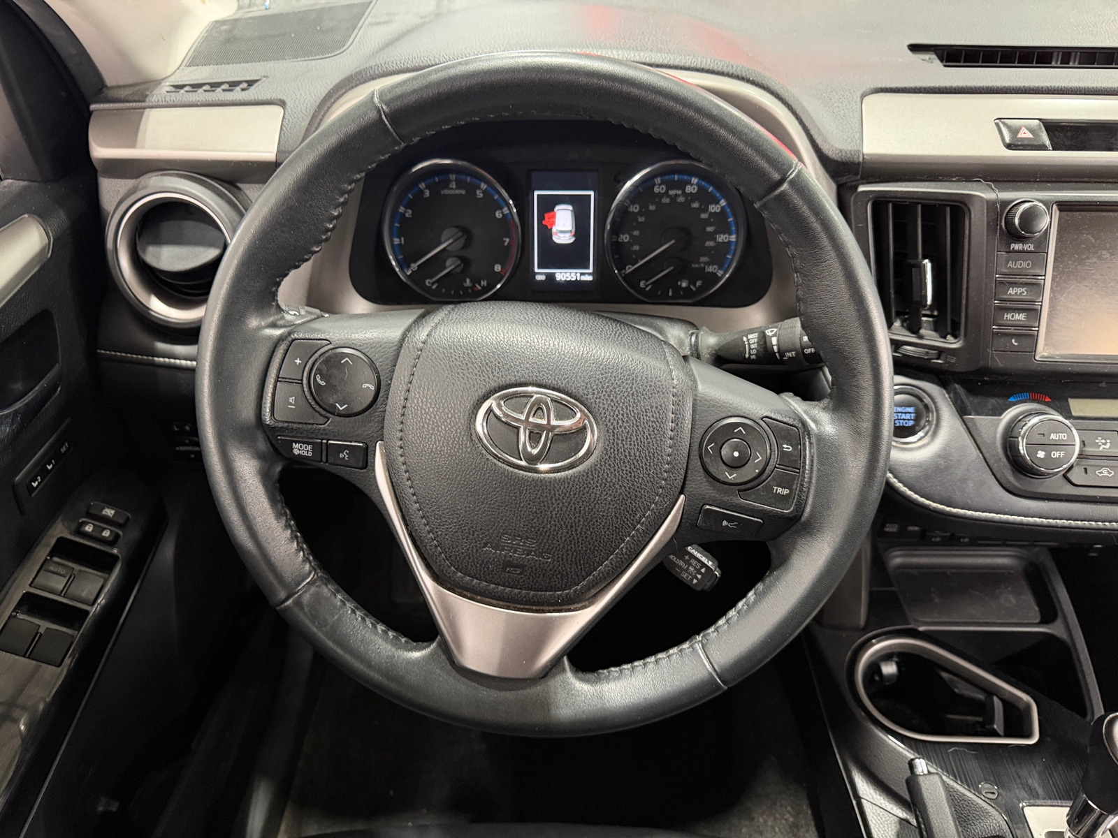 Thumbnail: 2017 Toyota RAV4 - 4