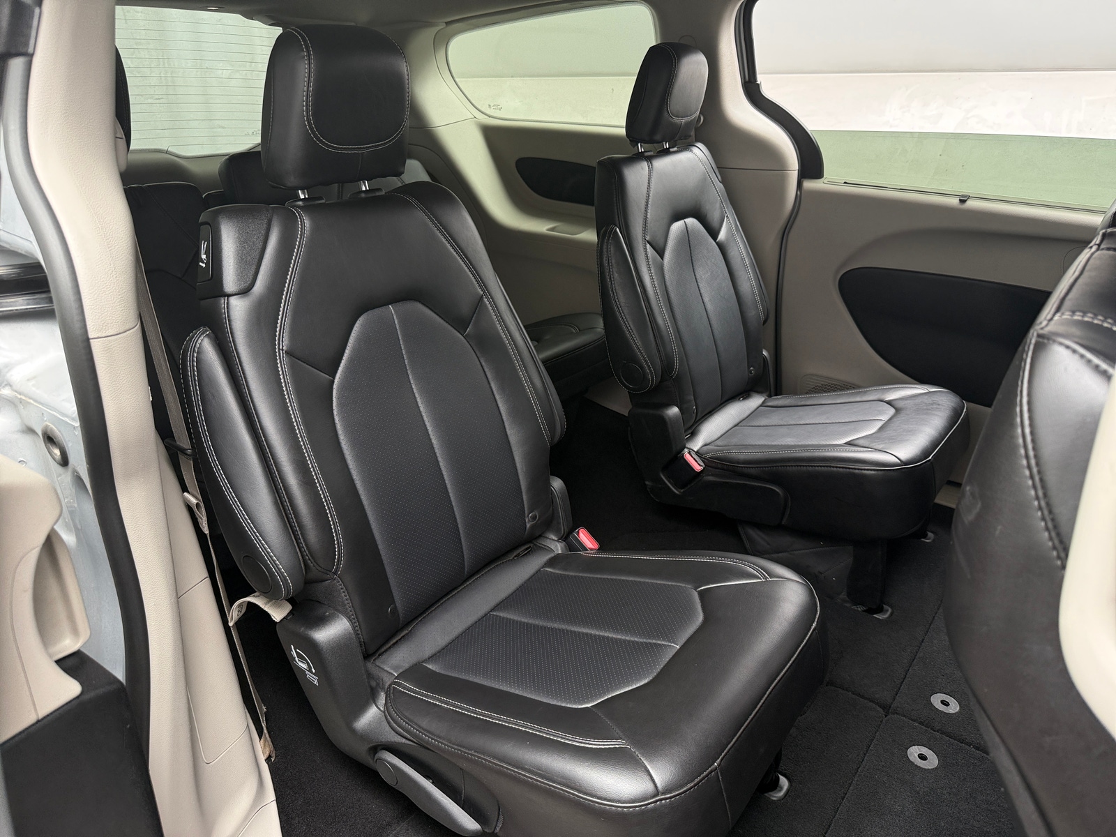 Thumbnail: 2024 Chrysler Pacifica - 5