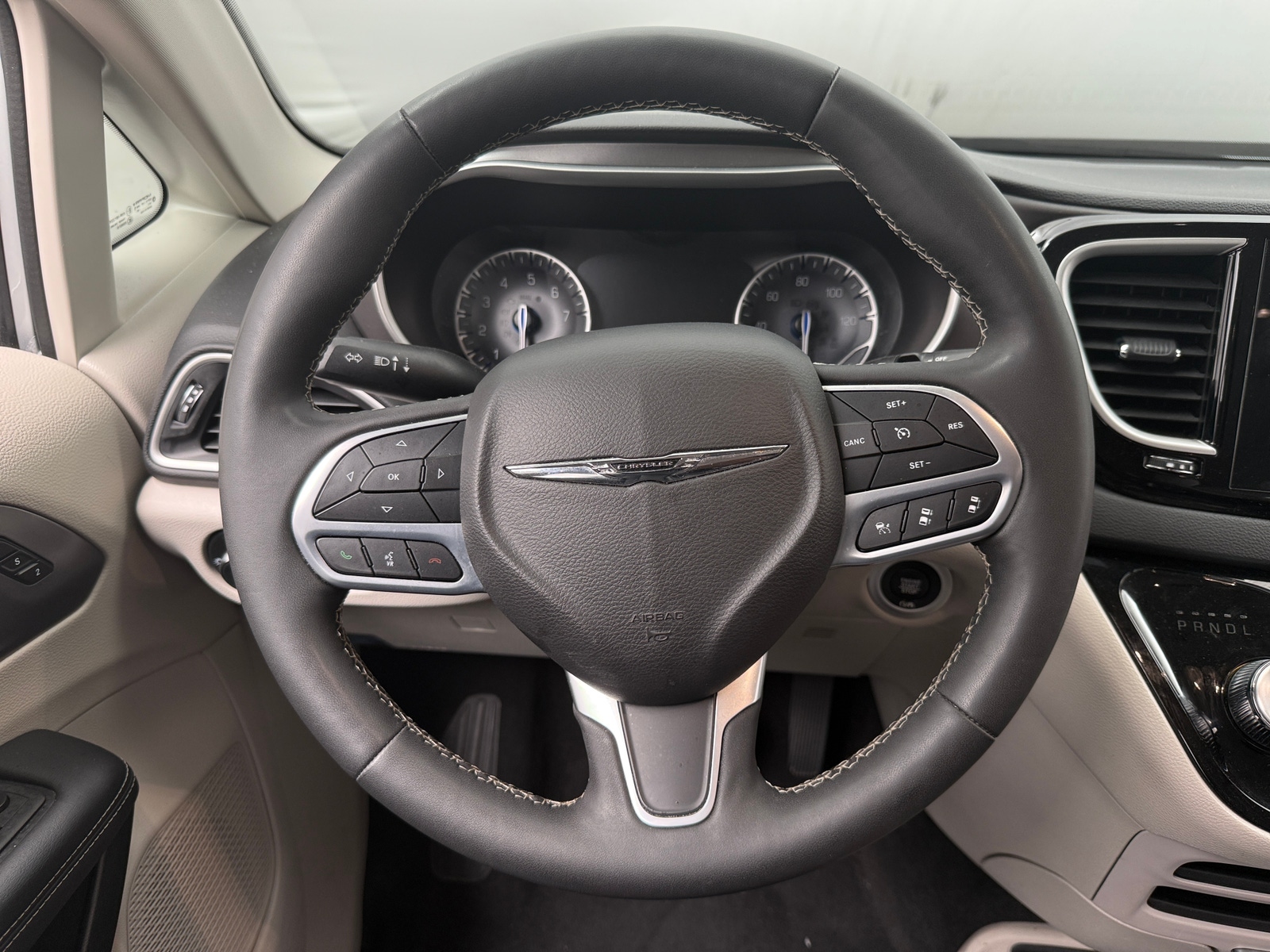 Thumbnail: 2024 Chrysler Pacifica - 4