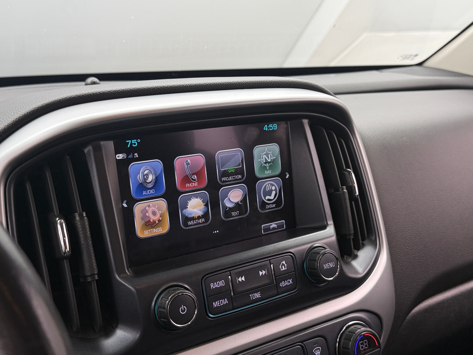 Thumbnail: 2018 Chevrolet Colorado - 3