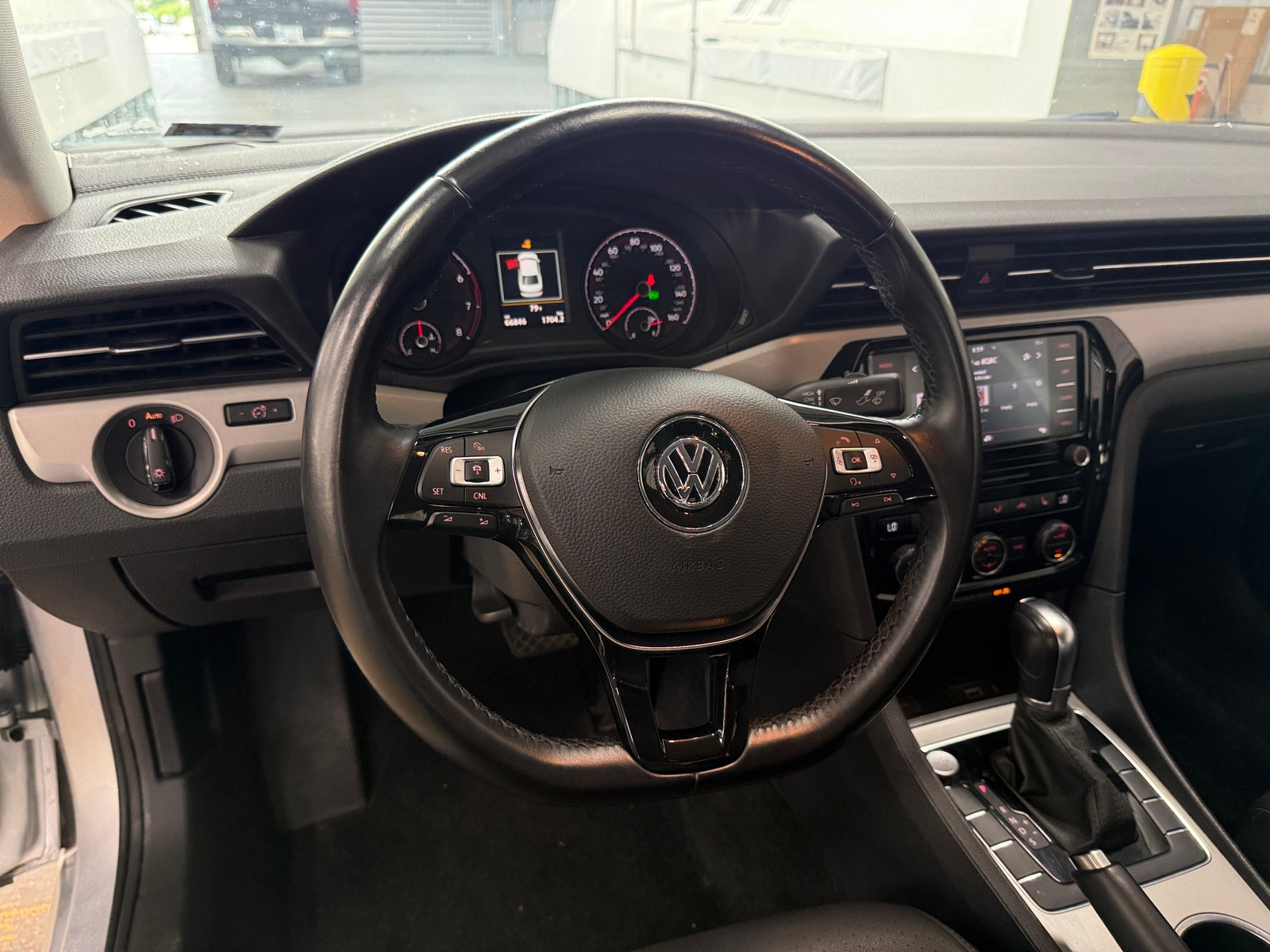 Thumbnail: 2020 Volkswagen Passat - 4