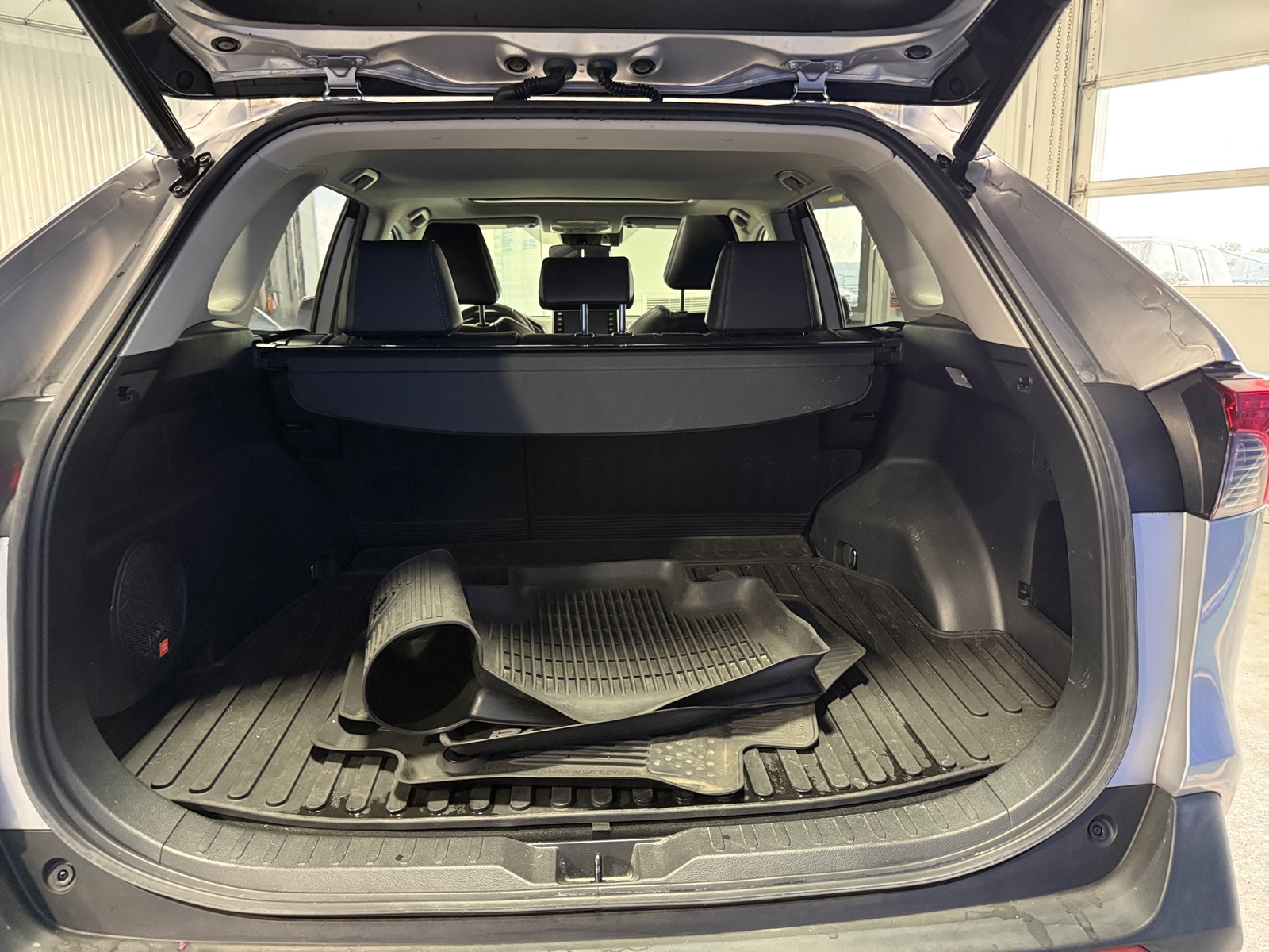 Thumbnail: 2019 Toyota RAV4 - 7