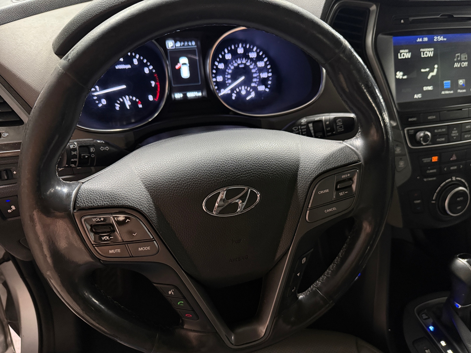 Thumbnail: 2017 Hyundai Santa Fe - 4