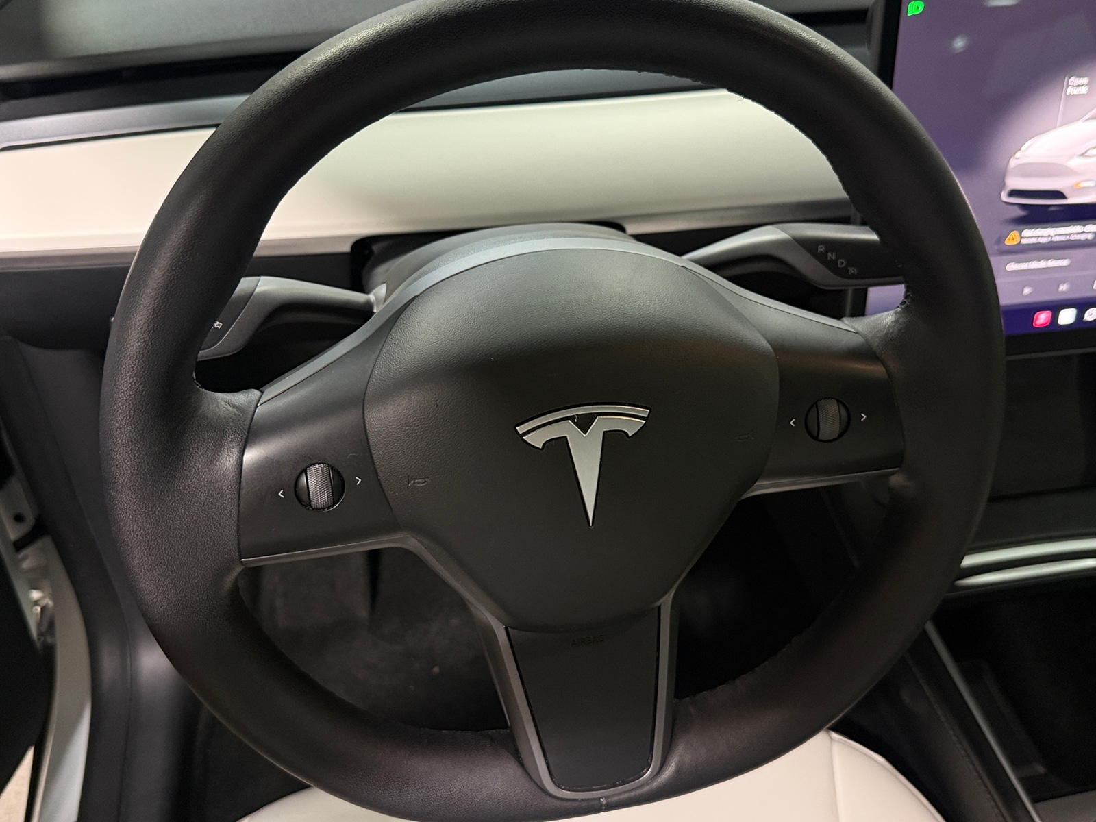 Thumbnail: 2022 Tesla Model Y - 4