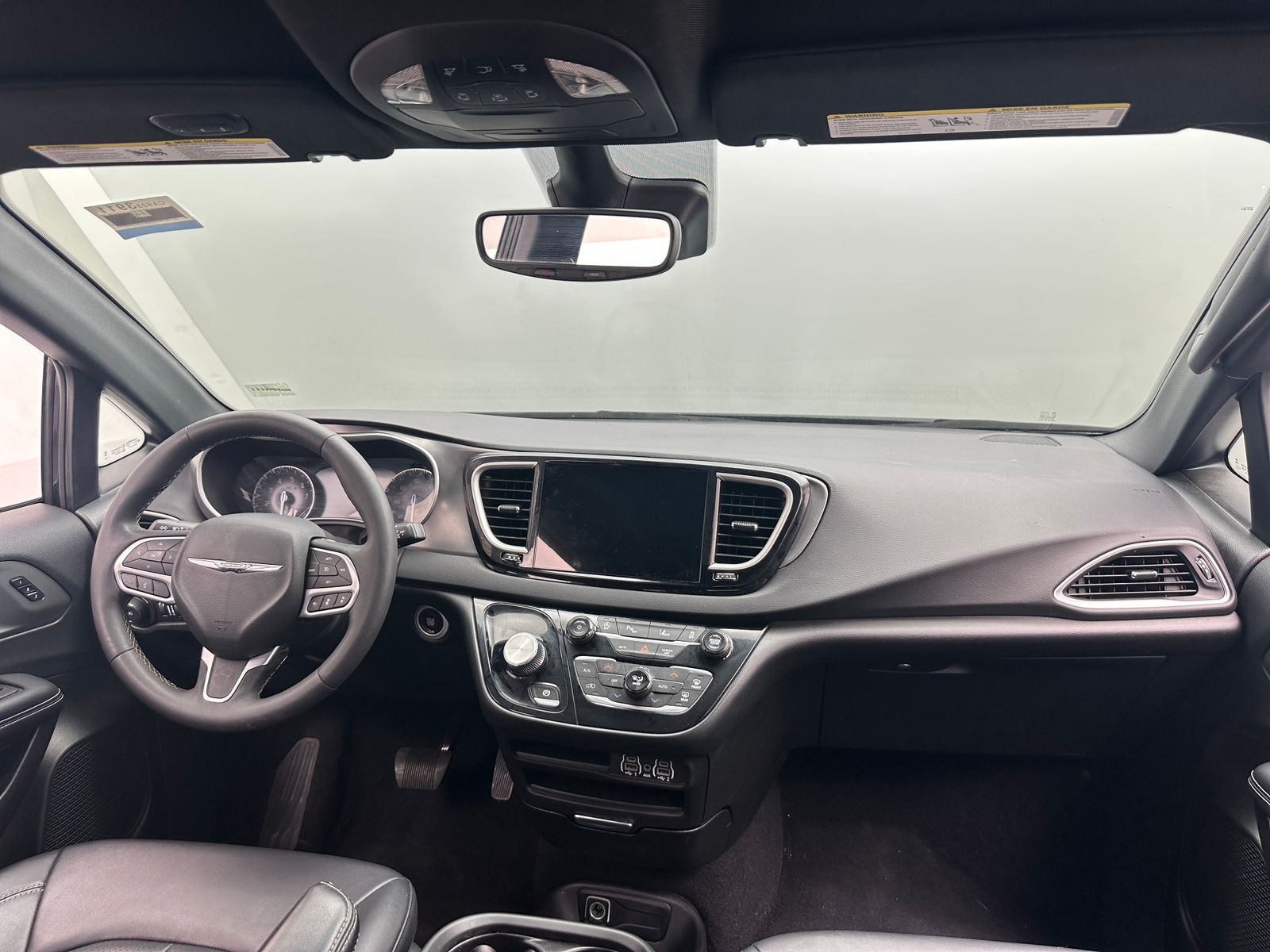 Thumbnail: 2025 Chrysler Pacifica - 2