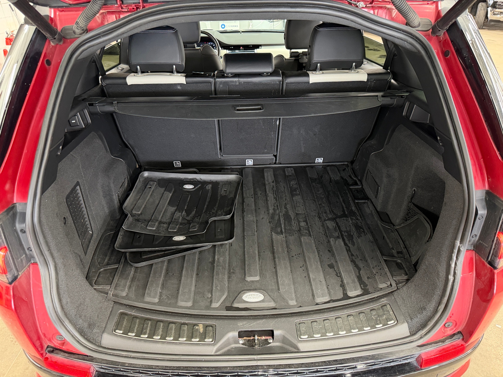 Thumbnail: 2021 Land Rover Discovery Sport - 6