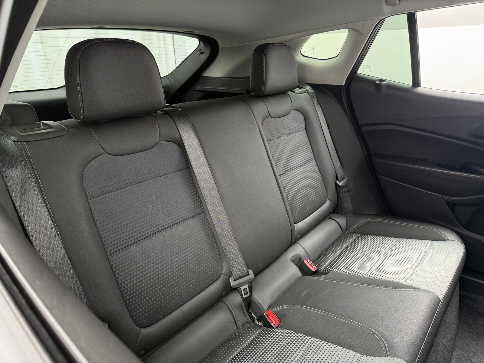 Thumbnail: 2025 Chevrolet Trax - 5