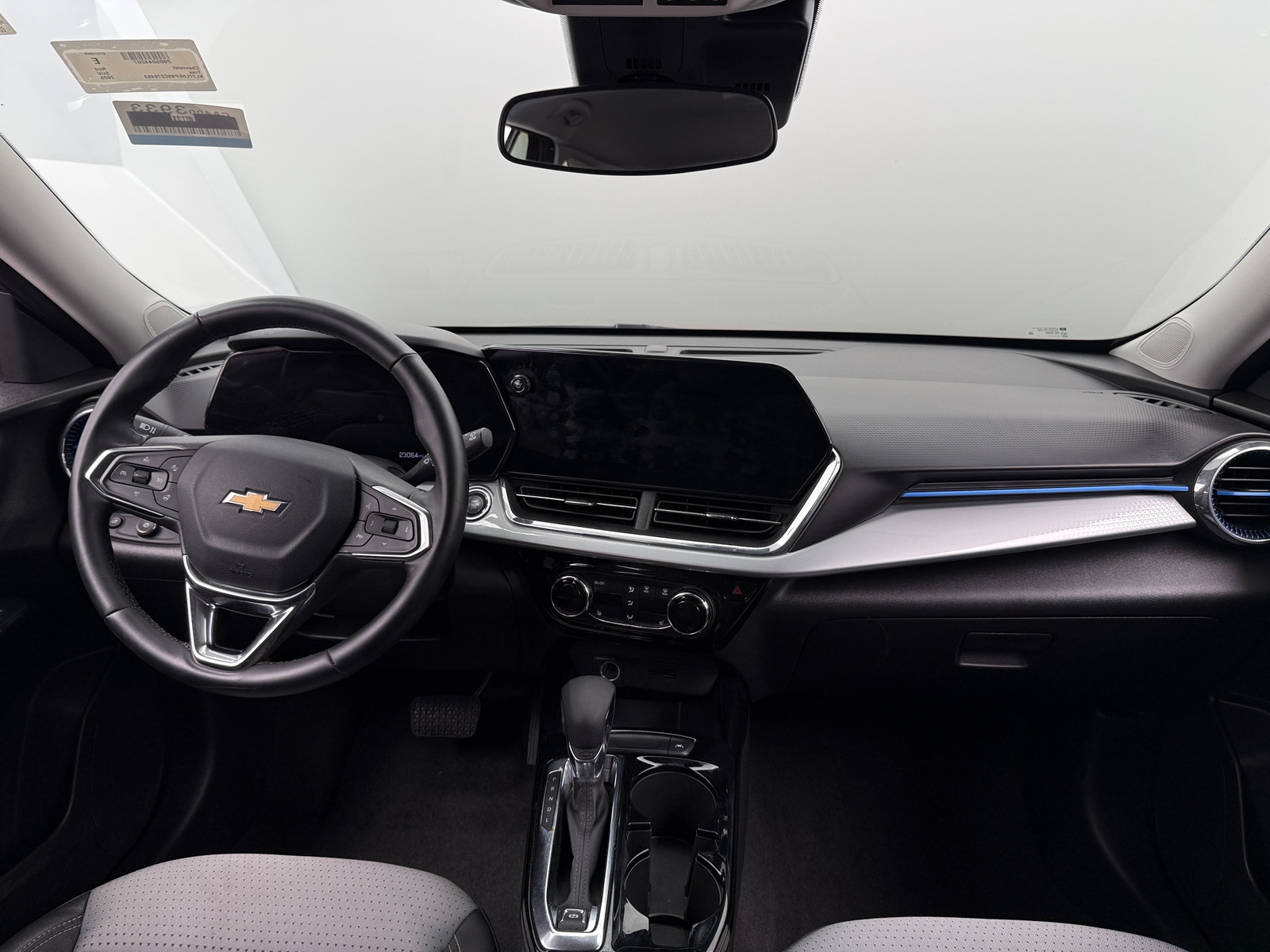 Thumbnail: 2025 Chevrolet Trax - 2