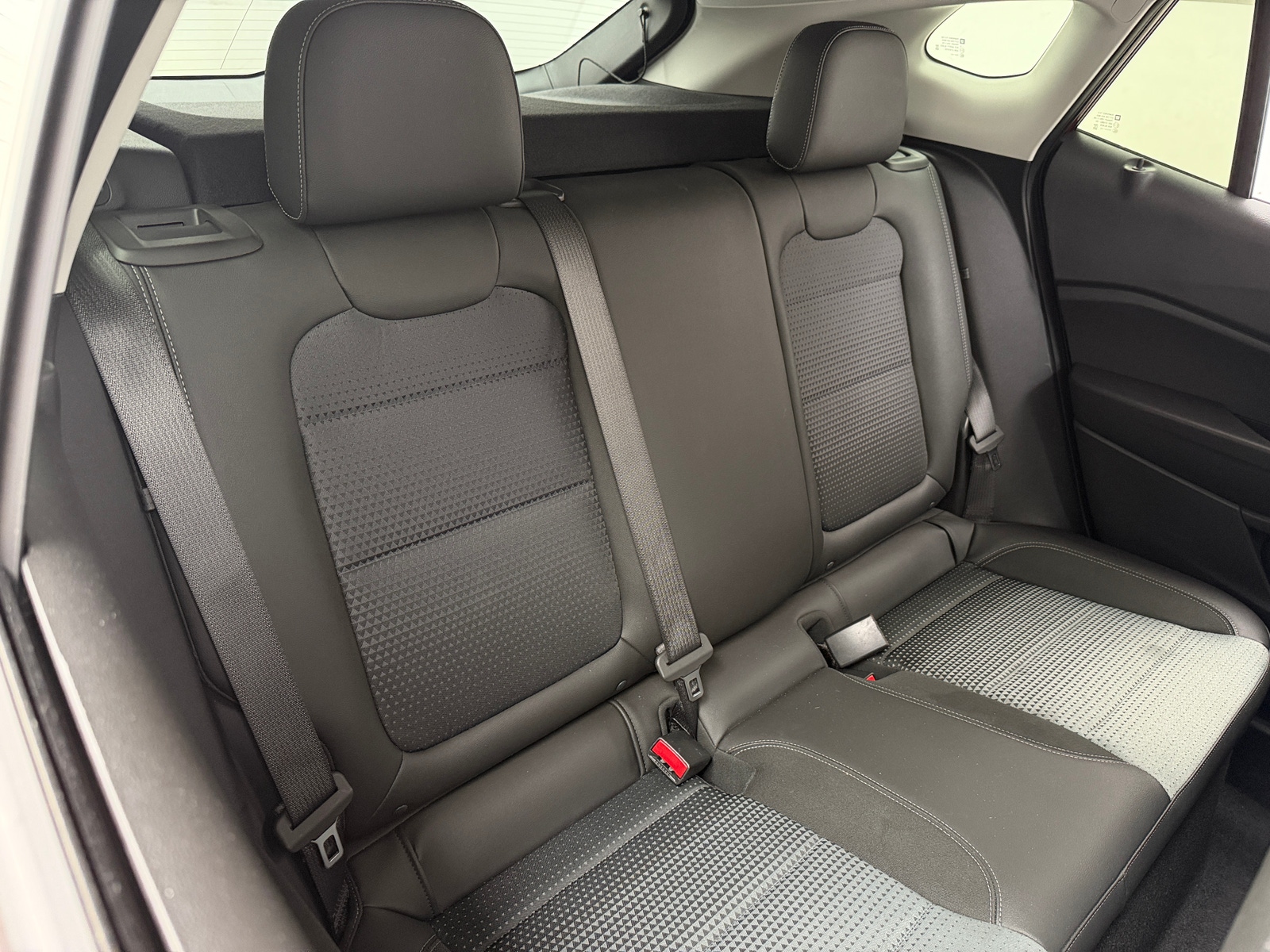 Thumbnail: 2025 Chevrolet Trax - 5