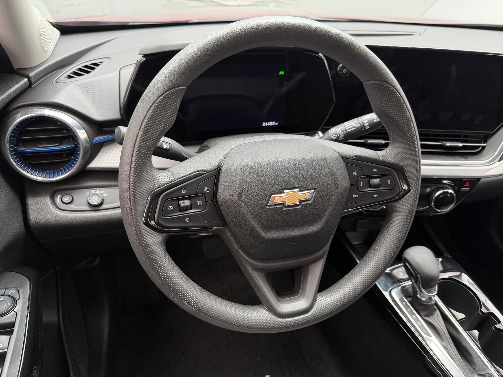 Thumbnail: 2025 Chevrolet Trax - 4